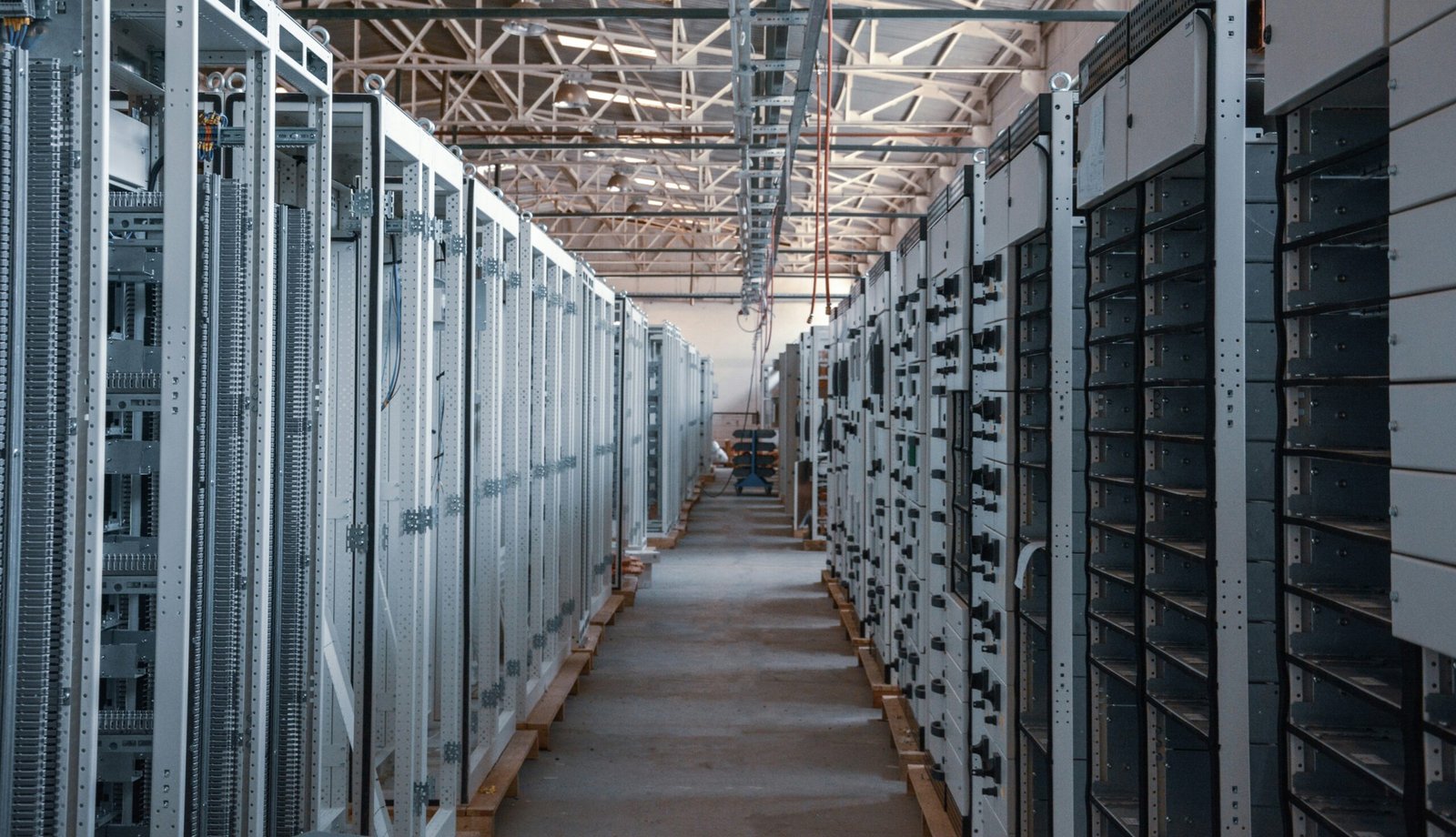 Hyperscale data center supporting BBK digital corridor infrastructure